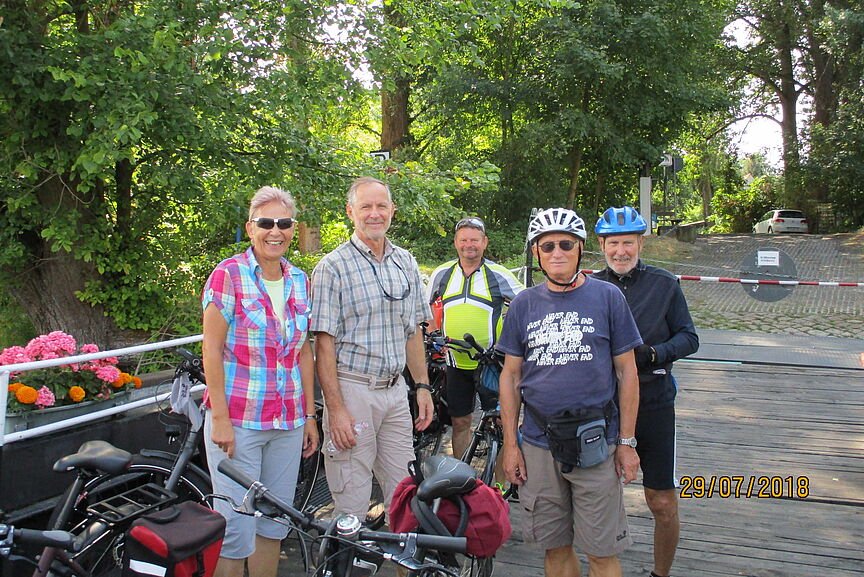 Gruppenfoto: Wusterwitz-Werder 2018 Gruppenfoto: Wusterwitz-Werder 2018